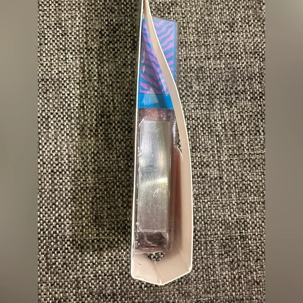 Scünci Hello U! Shimmering Pink Lip Gloss 0.21 oz NIP